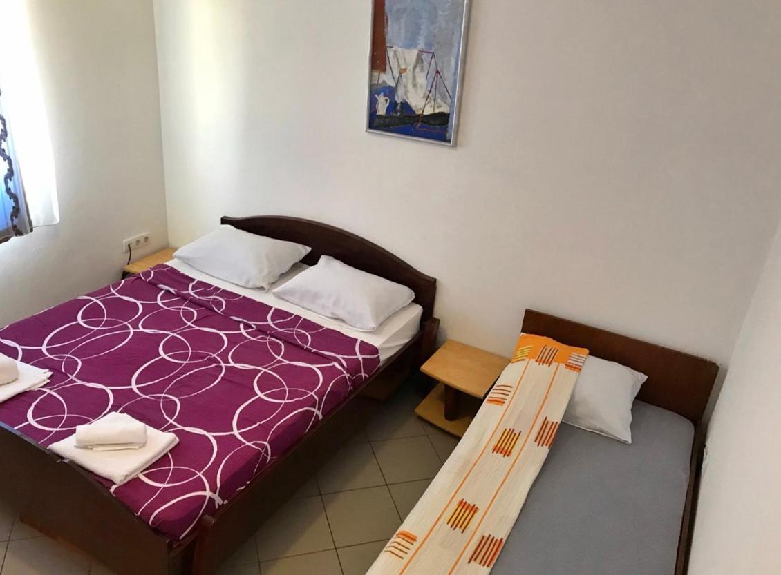Apartmani Novak - Srebrno Jezero เวลิโก กราดิชเต ภายนอก รูปภาพ